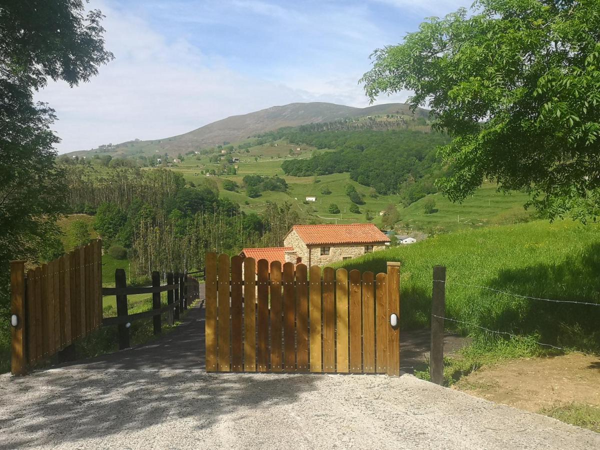 Casa Rural Los Riveros De Jeromo Selaya Exterior photo