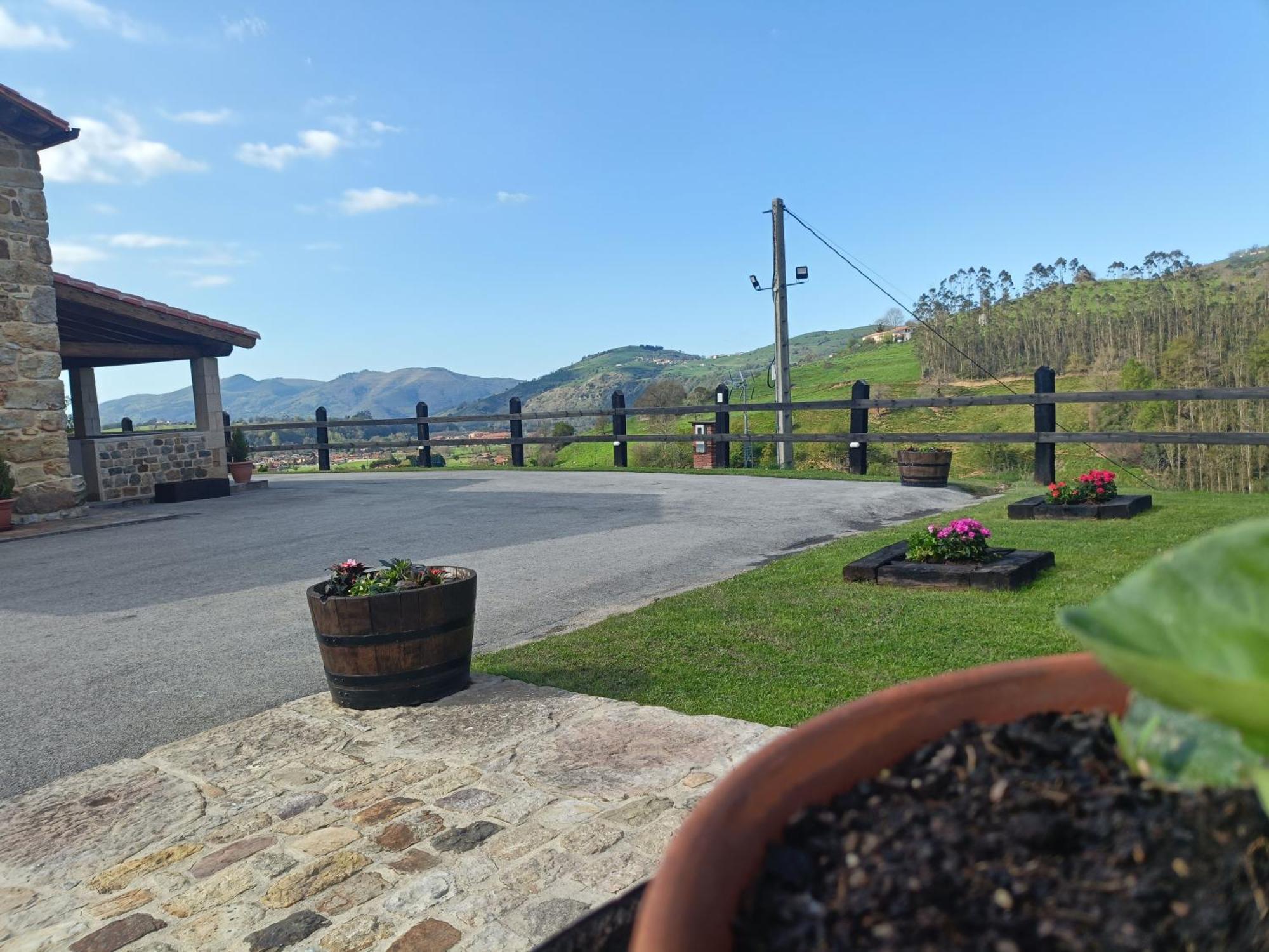 Casa Rural Los Riveros De Jeromo Selaya Exterior photo